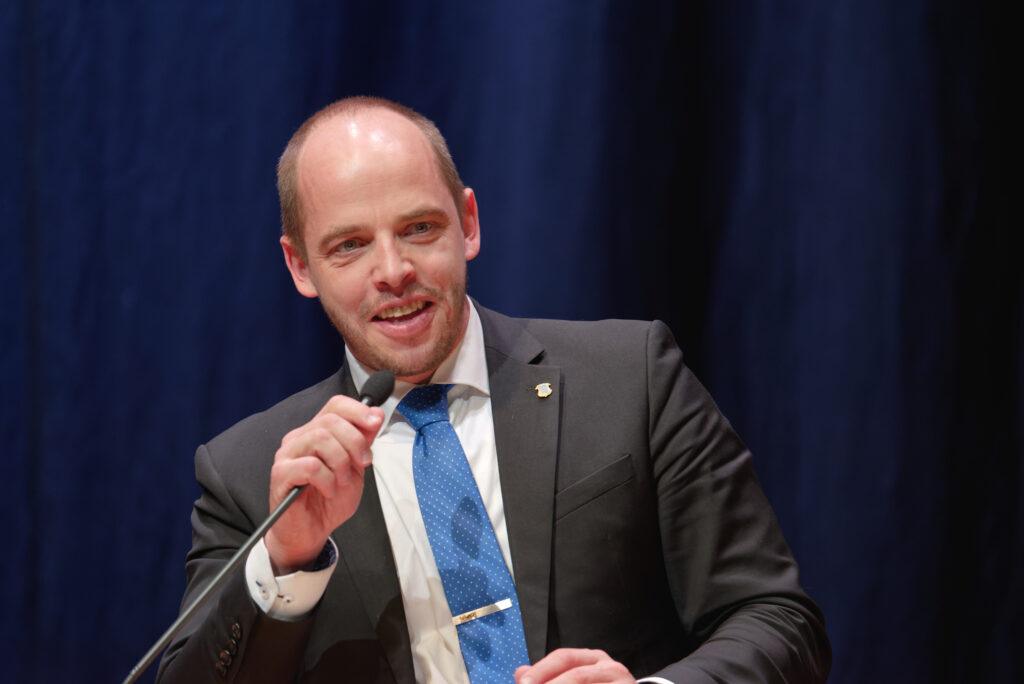 Silver Kuusik kõnepuldis