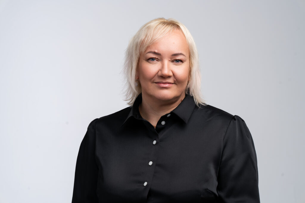 Katrin Kivivare Katrin Kivivare